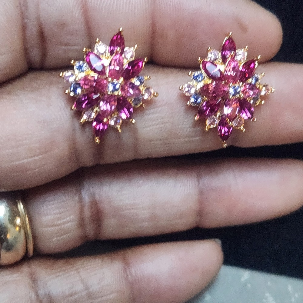 Joan Rivers Pink Rhinestone Starburst Cluster Gold Tone Stud Earrings - Picture 2 of 12